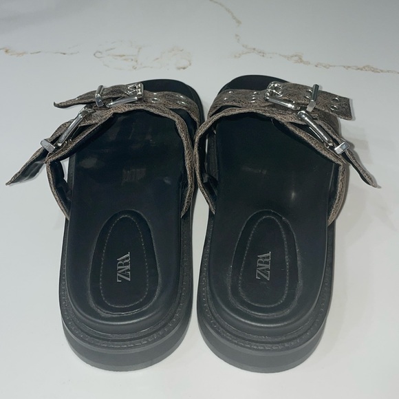 Zara Black Sandals with faux textured brown black straps with silver rivets | 42 - Picture 4 of 6